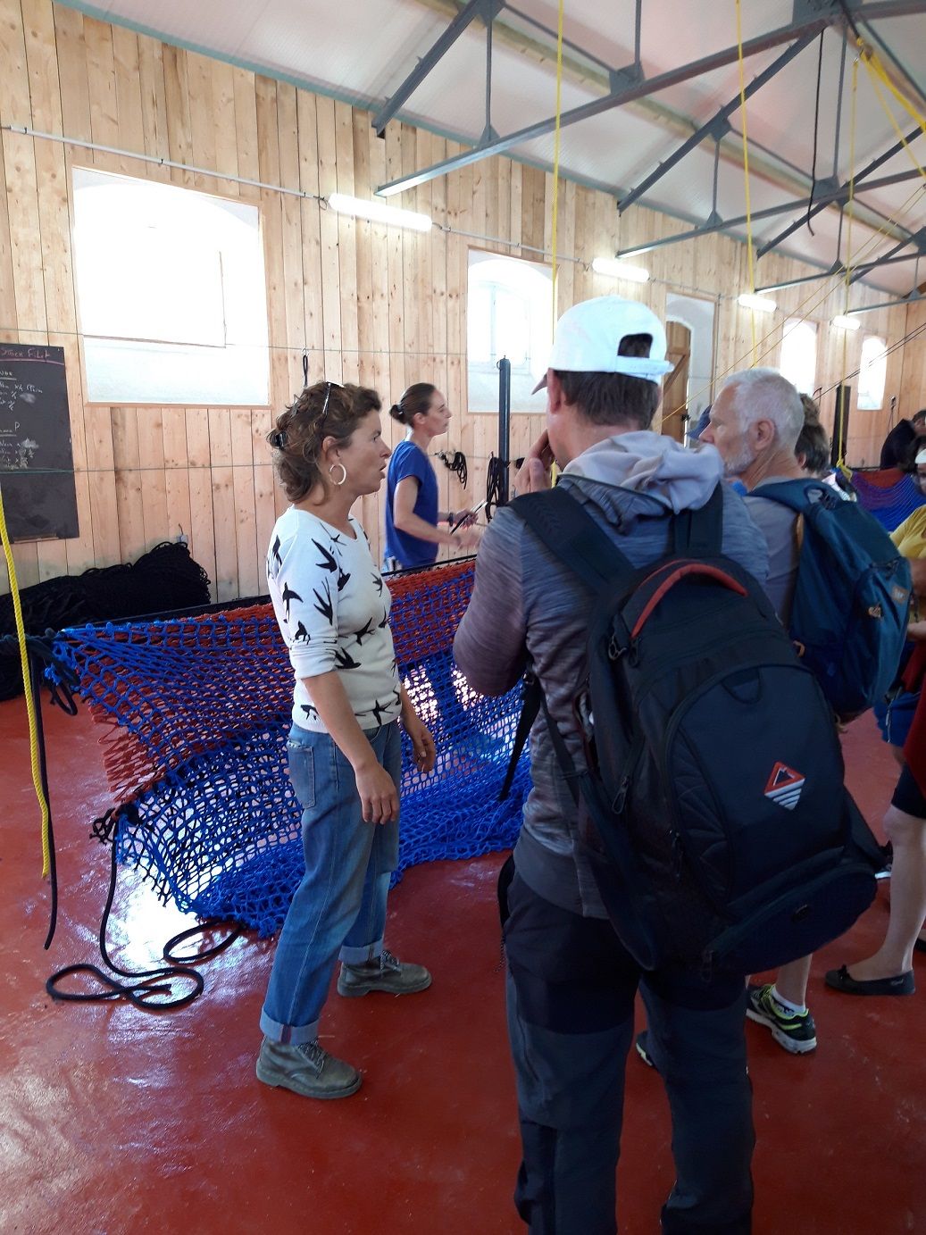 attila lorient et chien noir.jpg