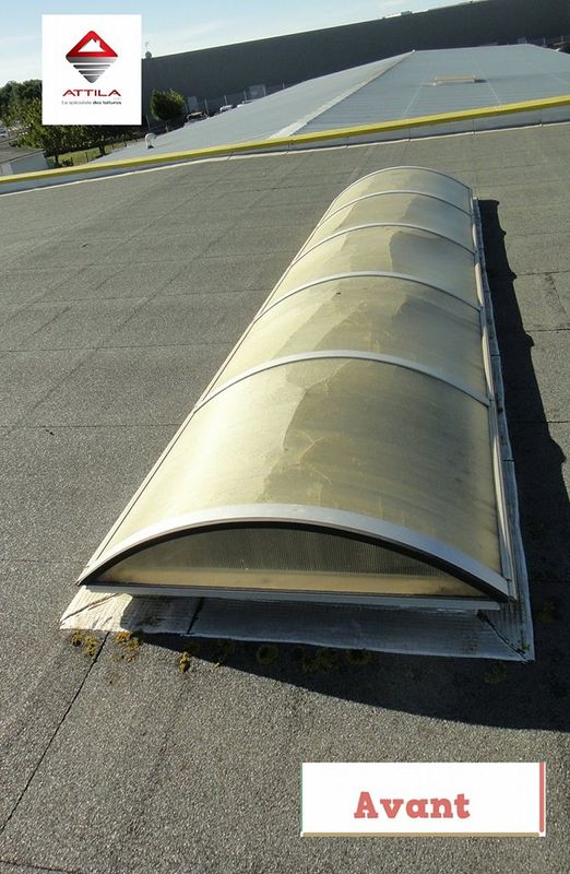 Changement de translucides polycarbonates sur voute éclairante Avant ATTILA Sète Agde