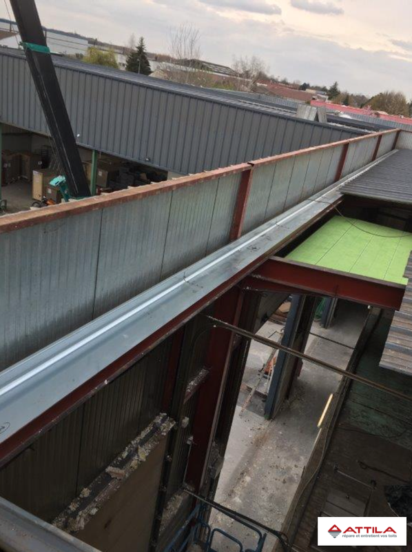 Remplacement-chéneau-toit-industriel-Lieusaint-77