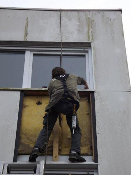 Nos couvreurs effectuent leurs interventions en toute sécurité !