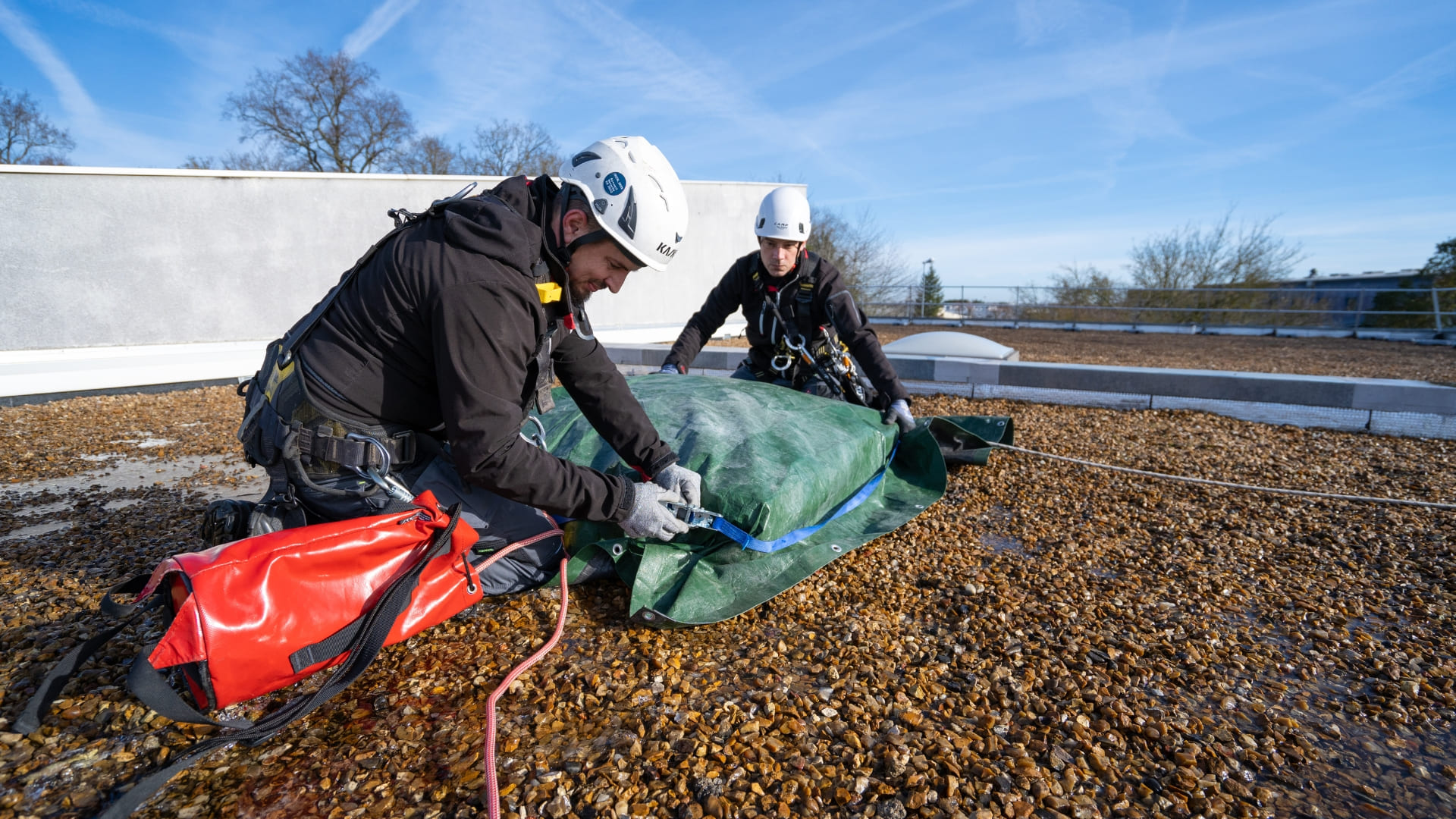 Bâchage d'urgence d'un lanterneau