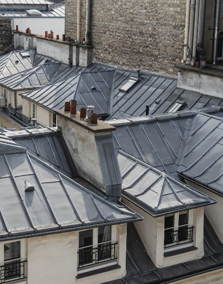 Belles toitures parisiennes en zinc